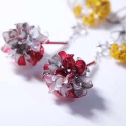 Hanakin花金 花球 紅灰雙管 手作飾品耳環 （一對） 第3張的照片