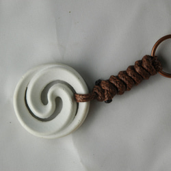新生蕨 koru 吊飾 鑰匙圈 項鍊 環保水泥 第2張的照片