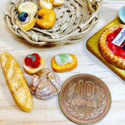 ドールハウス  ミニチュア パン・焼き菓子のセット 3枚目の画像