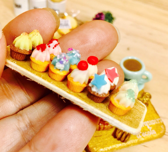 ドールハウス  ミニチュア パン・焼き菓子のセット 4枚目の画像