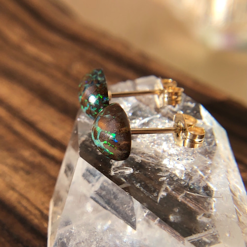 14kgf 天然 スフェーン×エチオピアンオパール×アパタイト ピアス