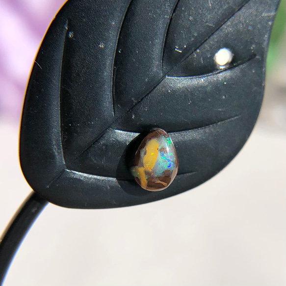 天然ボルダー（アイアン）オパール14kgf片耳ピアス☆オーストラリア・Yowah産原石から磨いた１点もの！ 6枚目の画像