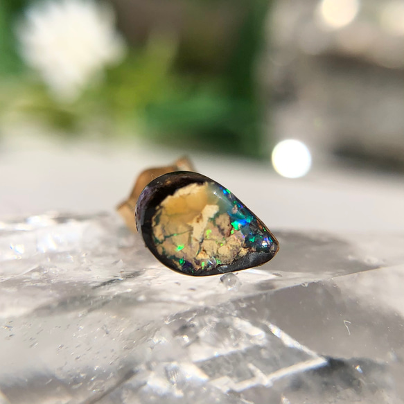 天然ボルダーオパール14kgf片耳ピアス☆オーストラリア・Yowah産原石から磨いた１点もの！ 6枚目の画像