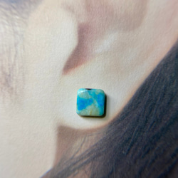 天然ブルーオパール14kgf片耳ピアス☆ペルー産原石から磨いた１点もの 6枚目の画像