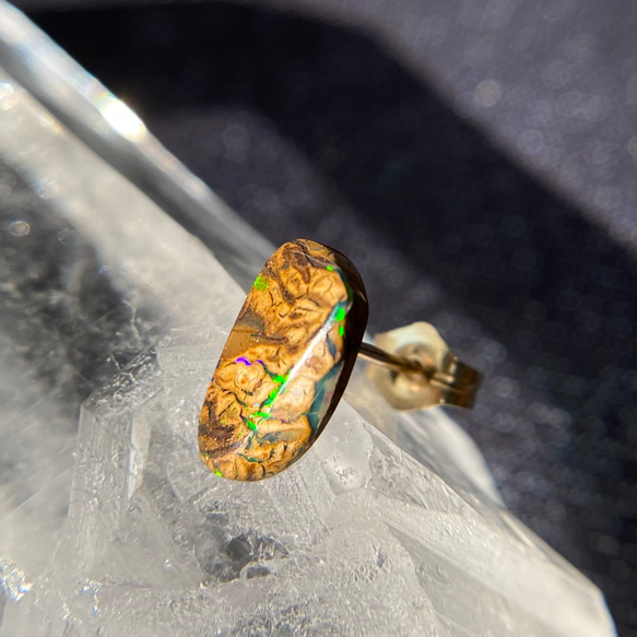 天然ボルダーオパール14kgf片耳ピアス☆オーストラリア・Yowah産原石から磨いた１点もの！ 5枚目の画像