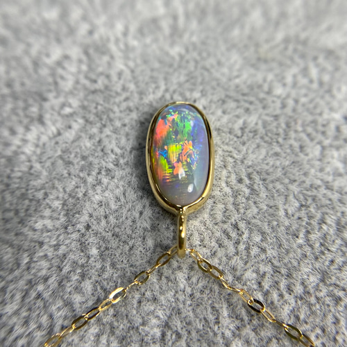 K18☆天然オパールネックレス☆オーストラリア産原石から磨いた1点