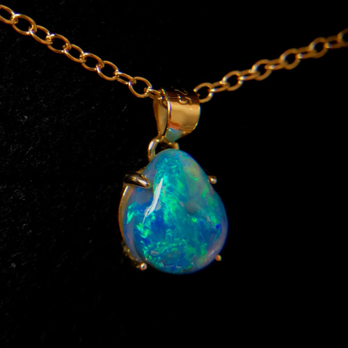 取置き可能 真紅 8ct オーストラリア ライトニングリッジ産 ブラック