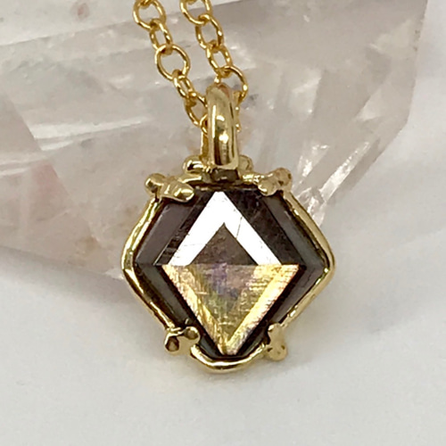 最安 K18☆天然レインボーガーネット1ネックレス2.48ct☆奈良県吉野郡 ネックレス・ペンダント