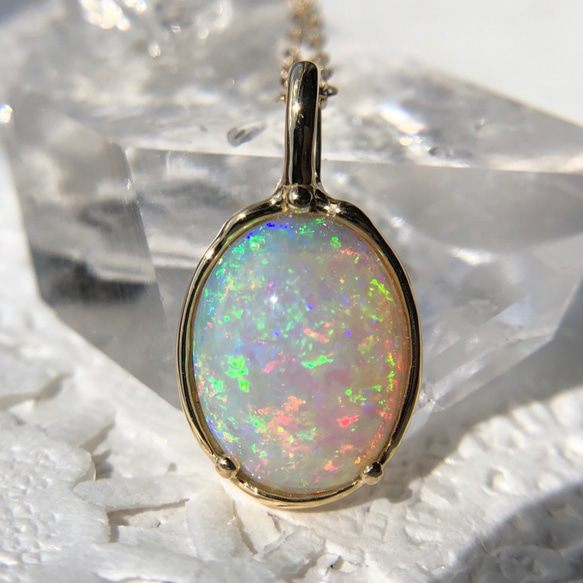 オーストラリア産 クリスタルオパール ペンダントトップ K18YG 楽天