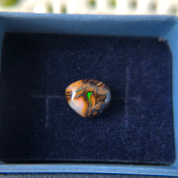 天然ボルダー（アイアン）オパール14kgf片耳ピアス☆オーストラリア・Yowah産原石から磨いた１点もの！ 3枚目の画像