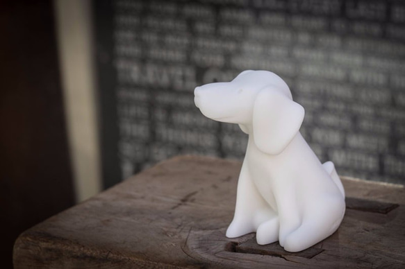 來福系列 | 《開心小獵犬》-狗狗造型石雕紙鎮 第2張的照片