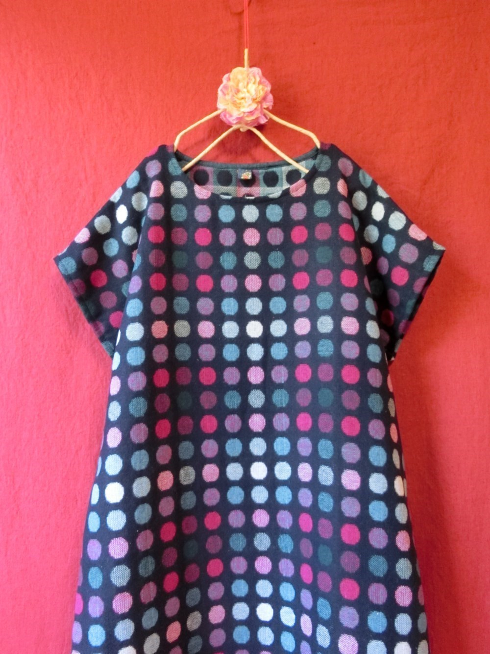 【大きいサイズ】ウール混*カラフル水玉　半袖ワンピース　navy 6,278円