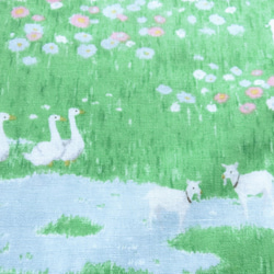 【送料無料】水彩風　草原 動物　ゆったりワンピース　黄緑 2枚目の画像