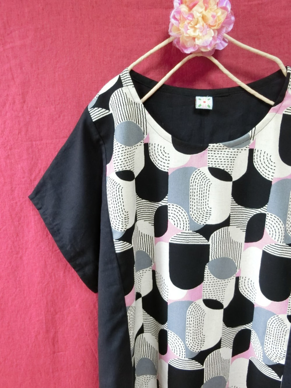 ◆SALE￥2,400引き!!◆北欧調模様　半袖切り替えワンピース　黒×ピンク 5枚目の画像