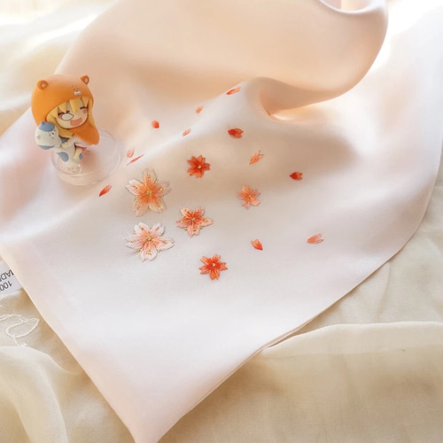 専用シルク刺繍ハンカチ65枚＋9枚