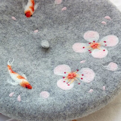 金魚と桜ベレー帽 羊毛フェルト ベレー帽 4枚目の画像