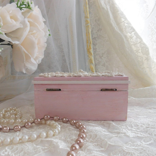 シャビーシックなロココ調レリーフ小箱・ジュエリーボックス・取り外し