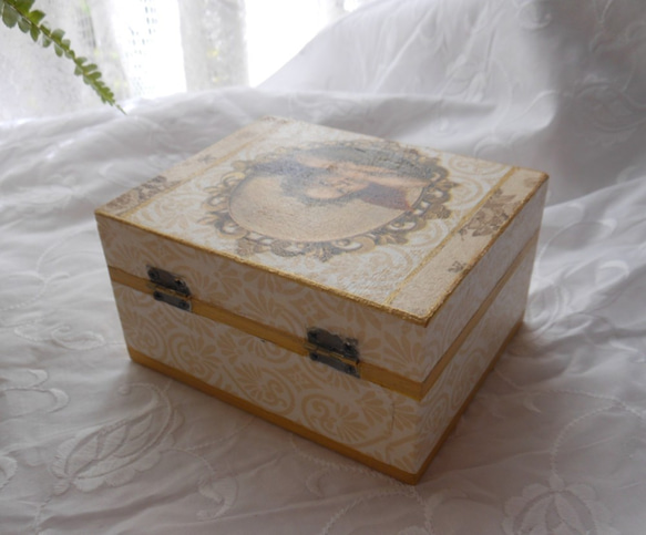 Mojiko329様ご購入用アンティーク調ラファエロの天使の小箱・ジュエリーボックス・小物入れ 5枚目の画像