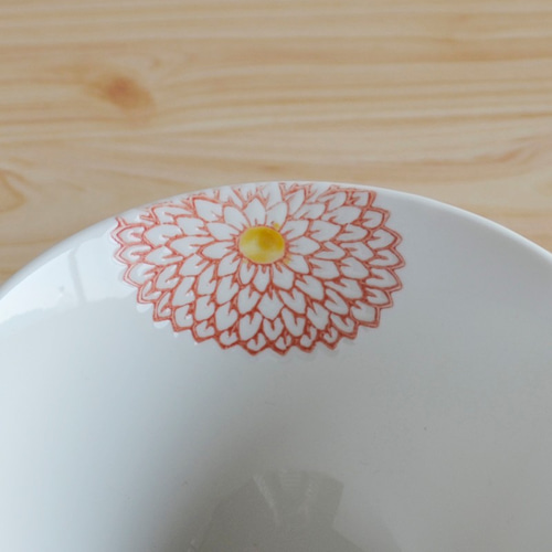 波佐見焼◎勲山窯◎ダリア 飯碗 (レッド) 茶碗・めし碗 有限会社 波佐見焼◎勲山窯◎ダリア 飯碗 (レッド) 茶碗・めし碗 有限会社