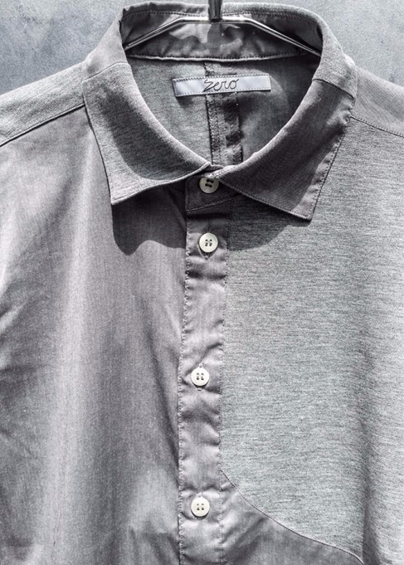 Symmetric Cut Short Sleeve Stretch Shirt - Gray Size1 第4張的照片