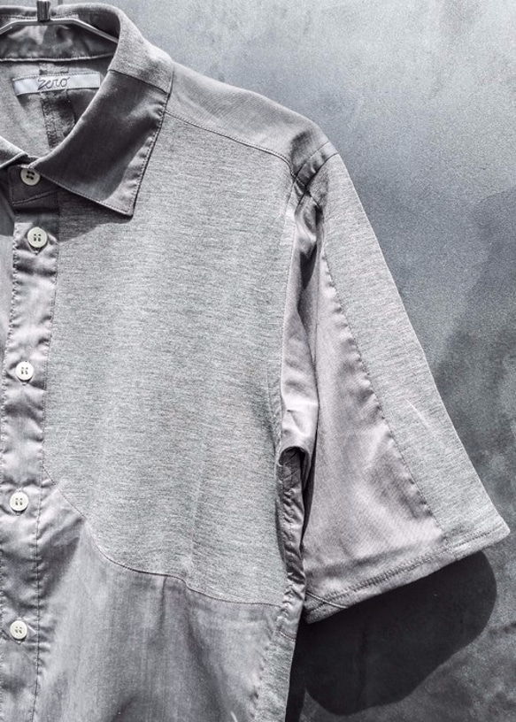 Symmetric Cut Short Sleeve Stretch Shirt - Gray Size1 第5張的照片