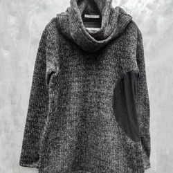 Circular Cut Snood Sliver Pullover Knit - Black Size0 第2張的照片