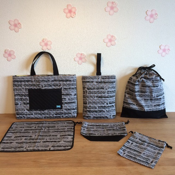 ◇ハンドメイド＿入園6点セット＿レッスンバッグ等＿電車＿グレー  