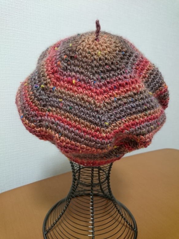 ＊ベレー帽大好き＊煉瓦色の段染め手編みベレー帽 3枚目の画像
