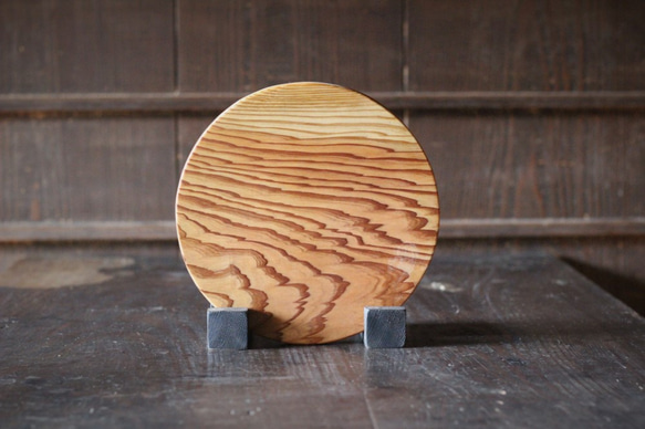 木のお皿（中くらいの丸） 2枚目の画像