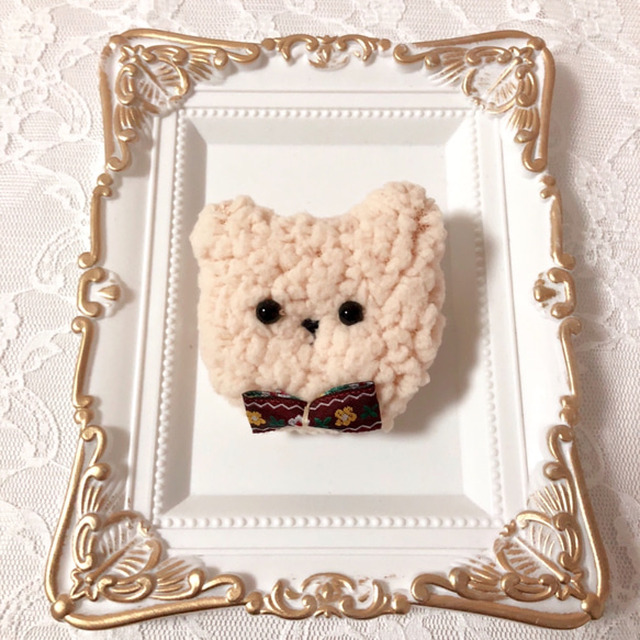 くまちゃんぬいぐるみブローチ ブローチ Malý Luk 通販 11268649