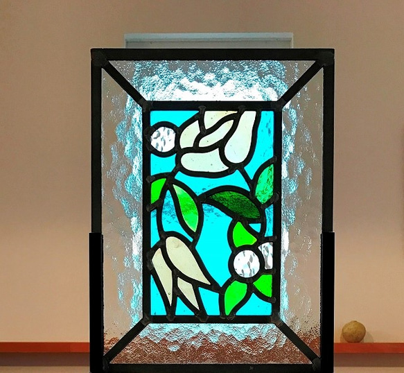 花のステンドグラスパネル「アダージョ」 2枚目の画像