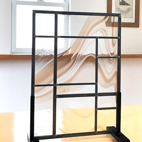 雨と煙」直線デザイン シンプルなステンドグラスパネル その他