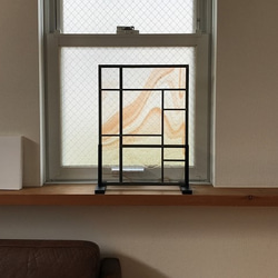 「雨と煙」直線デザイン シンプルなステンドグラスパネル 7枚目の画像