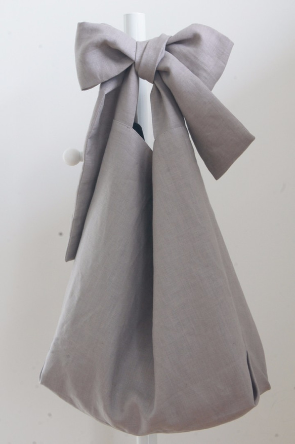 亞麻寬鬆蝴蝶結包包（米灰色） 第4張的照片