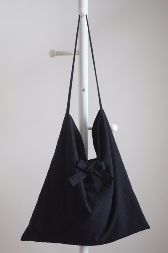 綿麻リボンのショルダーバッグ（ブラック） 2枚目の画像