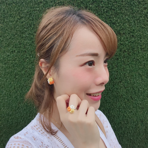 オレンジのお花のピアス 0_82288bde8e5ebdf137fb64921767