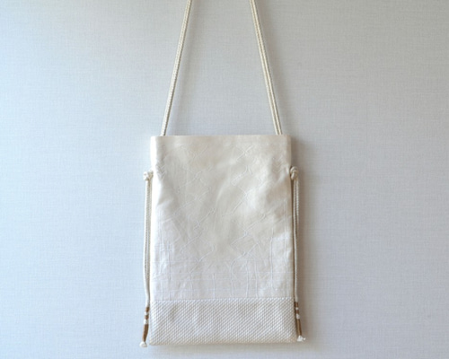 刺繍の入った帆布と刺し子織りのロープBAG《生成り》 ショルダー