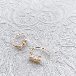 vintage M.H triple pearl pierced earrings (white) 4枚目の画像