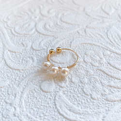 vintage M.H triple pearl earcuff (white) 4枚目の画像