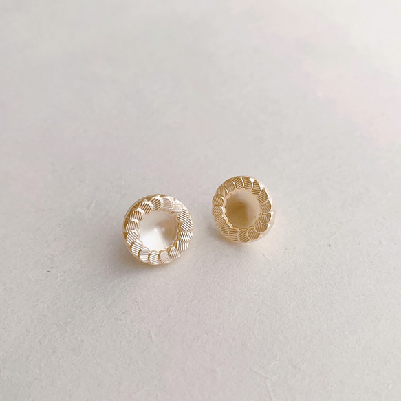 vintage German circle pearl button pierced earrings (14kgf) 4枚目の画像