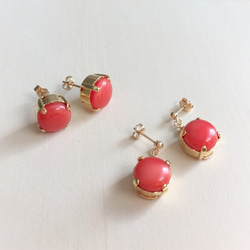 shell button earrings (coral) 1枚目の画像