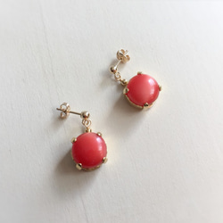 shell button earrings (coral) 3枚目の画像