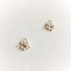 M.H raspberry earrings (white) 3枚目の画像