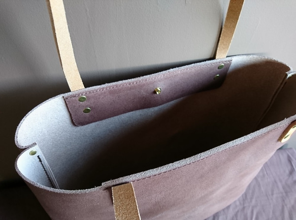 床革トートバッグ【茶・ＬＬサイズ】数量限定　レザー　A4サイズ収納可　レザートートバッグ　たっぷり収納　革　ギフト 5枚目の画像