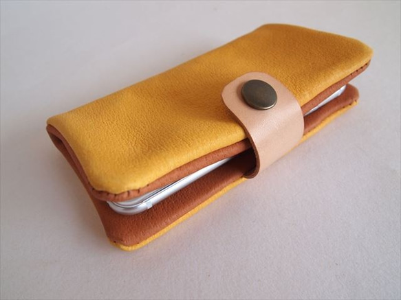 [定做經典黃色]豬皮革柔軟手機殼 [多模式對應]革蓋[iphone6，XPERIA]黃色 第3張的照片