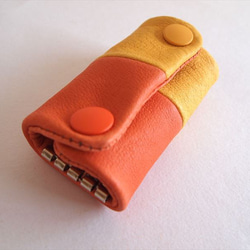 [定制] 皮革鑰匙包 [橙色 x 黃色] 雙色雙色皮革鑰匙圈創新生活禮物 第3張的照片