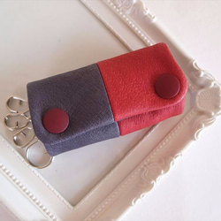 [Made-to-order] 皮革鑰匙包 [Murasaki x Red] 雙色雙色皮革鑰匙圈 皮革禮物 新生活禮物 第2張的照片
