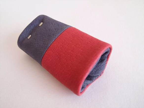 [Made-to-order] 皮革鑰匙包 [Murasaki x Red] 雙色雙色皮革鑰匙圈 皮革禮物 新生活禮物 第7張的照片
