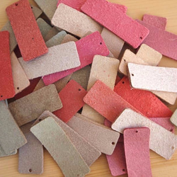 彩色皮革標籤[100張套]顏色分類的產品標籤皮革地板革皮革包裝材料名稱標籤鑰匙鏈 第5張的照片