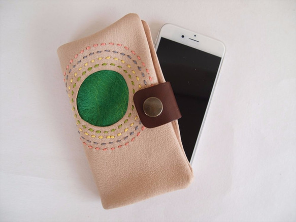 【手工刺繡】iphone 7【豬皮軟質智能包】【1點項目】1705002 第1張的照片